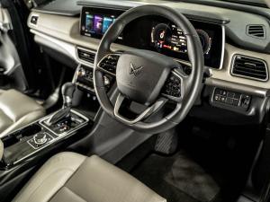 Mahindra XUV700 2.0T AX7L - Image 40