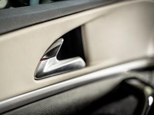 Mahindra XUV700 2.0T AX7L - Image 41