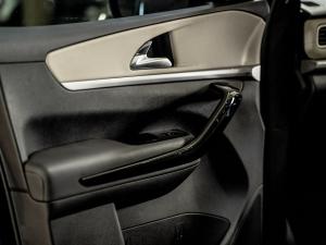 Mahindra XUV700 2.0T AX7L - Image 42