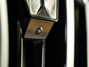 Mahindra XUV700 2.0T AX7L - Image 9