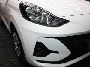 Hyundai Grand i10 1.0 Premium hatch - Image 1