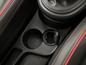 Hyundai Grand i10 1.2 Fluid - Image 9