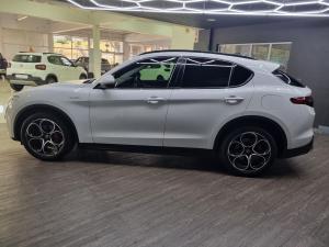 Alfa Romeo Stelvio 2.0T Super Q4 - Image 6