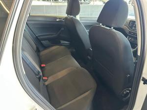 Volkswagen Polo hatch 1.0TSI Life manual - Image 11