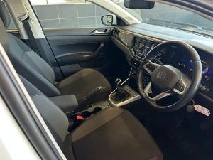 Volkswagen Polo hatch 1.0TSI Life manual - Image 12