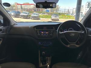 Hyundai i20 1.4 Fluid auto - Image 12