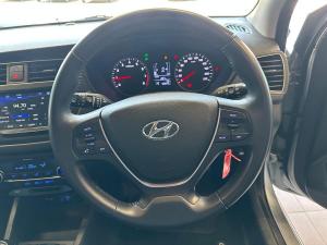 Hyundai i20 1.4 Fluid auto - Image 9
