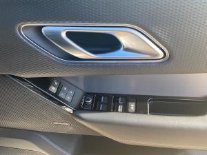 Land Rover Range Rover Velar D275 SE - Image 13