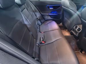 Mercedes-Benz C-Class C200 Avantgarde - Image 14