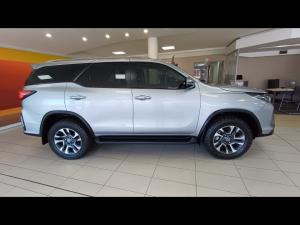 Toyota Fortuner 2.4GD-6 4x4 - Image 2