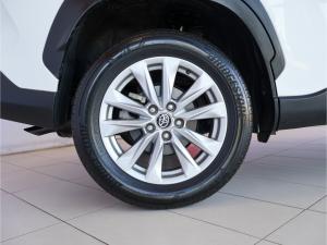 Toyota Corolla Cross 1.8 Xi - Image 15