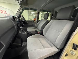 Toyota Land Cruiser 79 2.8GD-6 double cab - Image 7