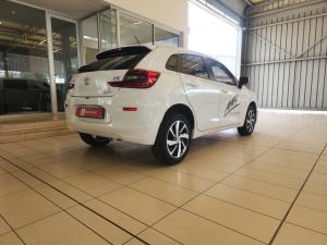 Toyota Starlet 1.5 XS manual - Image 2