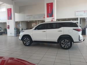 Toyota Fortuner 2.8GD-6 VX automatic - Image 9