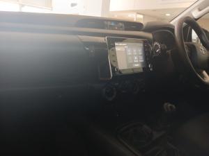 Toyota Hilux 2.4 GD-6 Raider 4X4S/C - Image 12