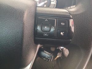 Toyota Hilux 2.4 GD-6 Raider 4X4S/C - Image 7