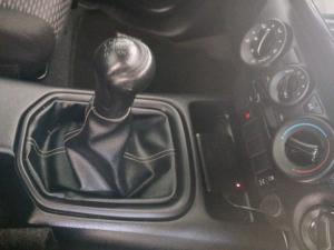 Toyota Hilux 2.4 GD-6 Raider 4X4S/C - Image 9
