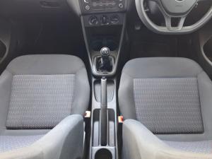 Volkswagen Polo Vivo 1.4 Trendline - Image 12