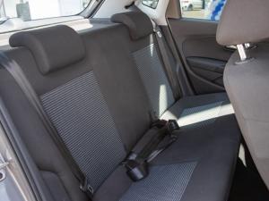 Volkswagen Polo Vivo hatch 1.6 Comfortline auto - Image 8