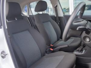 Volkswagen Polo Vivo hatch 1.6 Comfortline auto - Image 7