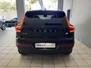 Volvo XC40 Recharge Single Motor Plus - Image 4