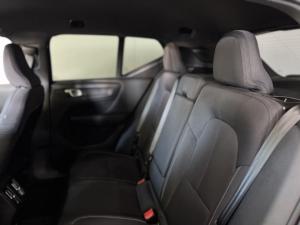 Volvo XC40 Recharge Single Motor Plus - Image 6