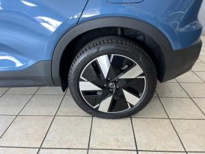 Volvo XC40 Recharge Single Motor Plus - Image 9