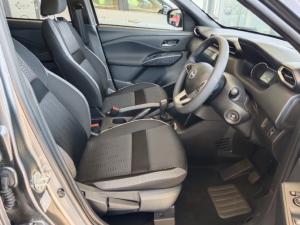 Nissan Magnite 1.0 Visia auto - Image 5