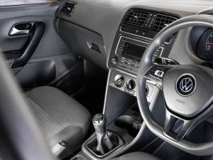 Volkswagen Polo Vivo hatch 1.4 Comfortline - Image 11