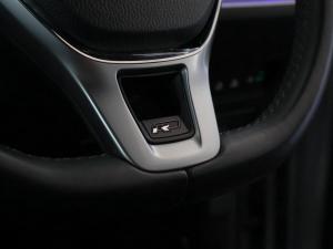 Volkswagen Touareg V6 TDI Executive R-Line - Image 22