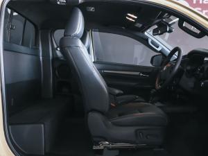 Toyota Hilux 2.8GD-6 Xtra cab Legend auto - Image 11