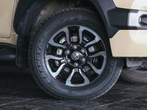 Toyota Hilux 2.8GD-6 Xtra cab Legend auto - Image 32