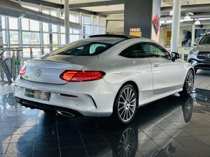 Mercedes-Benz C-Class C200 coupe auto - Image 2