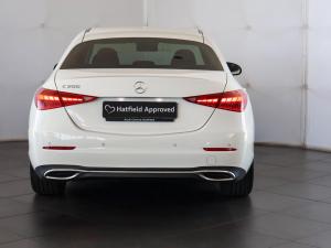 Mercedes-Benz C-Class C200 Avantgarde - Image 10