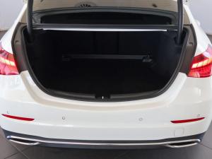 Mercedes-Benz C-Class C200 Avantgarde - Image 14