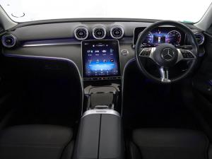 Mercedes-Benz C-Class C200 Avantgarde - Image 19