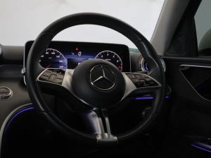 Mercedes-Benz C-Class C200 Avantgarde - Image 25