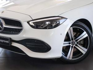 Mercedes-Benz C-Class C200 Avantgarde - Image 2