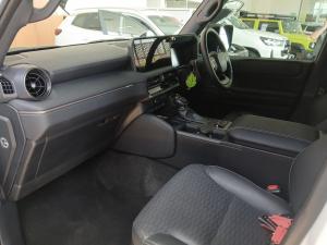 Toyota Land Cruiser Prado 2.8GD VX-R - Image 6