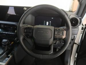 Toyota Land Cruiser Prado 2.8GD VX-R - Image 7