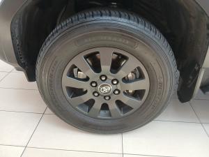 Toyota Land Cruiser Prado 2.8GD VX-R - Image 9