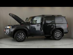 Toyota Land Cruiser Prado 2.8GD VX-R - Image 12