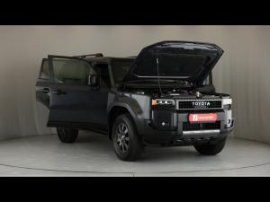 Toyota Land Cruiser Prado 2.8GD VX-R - Image 13
