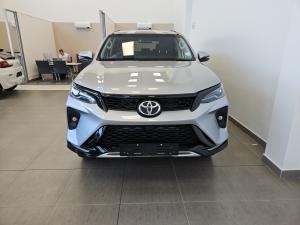 Toyota Fortuner 2.4GD-6 4x4 - Image 2