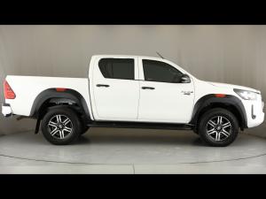 Toyota Hilux 2.4GD-6 double cab 4x4 Raider X auto - Image 3