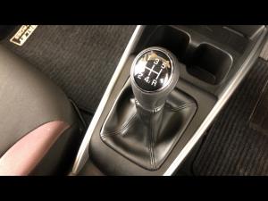 Toyota Starlet Cross 1.5 XR manual - Image 15