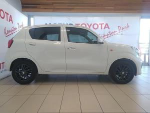 Toyota Vitz 1.0 XR manual - Image 3