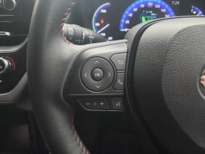 Toyota Corolla Cross 1.8 Hybrid GR-Sport - Image 9