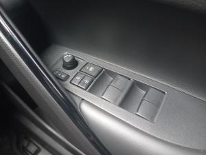 Toyota Corolla Cross 1.8 Hybrid GR-Sport - Image 11
