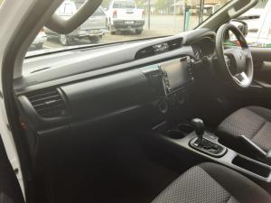 Toyota Hilux 2.4 GD-6 Raider 4X4 automaticD/C - Image 7